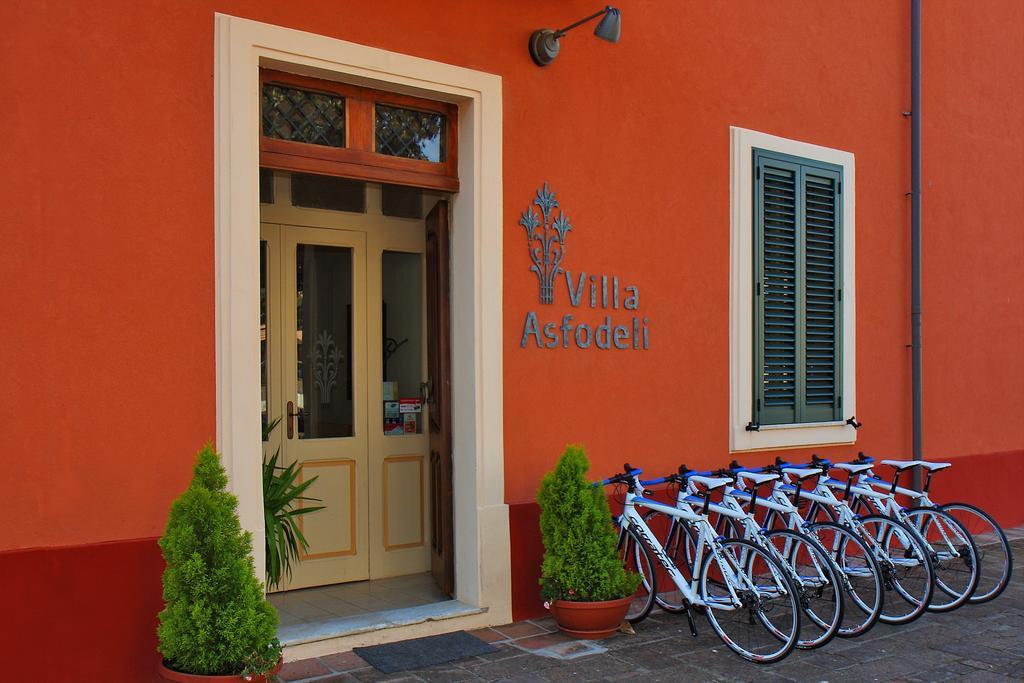 Hotel Villa Gli Asfodeli Tresnuraghes Exterior foto